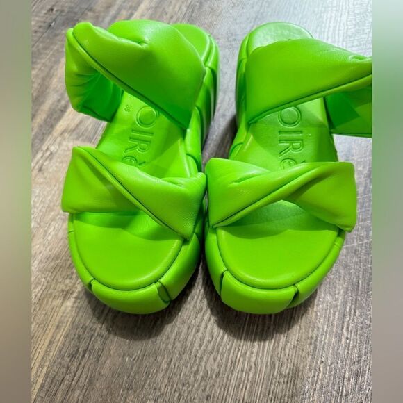 THEMOIRÈ Green Wedges #3 - Picture 7 of 7